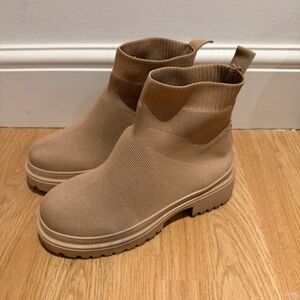 Boots Beige Ribbed Ankle Booties